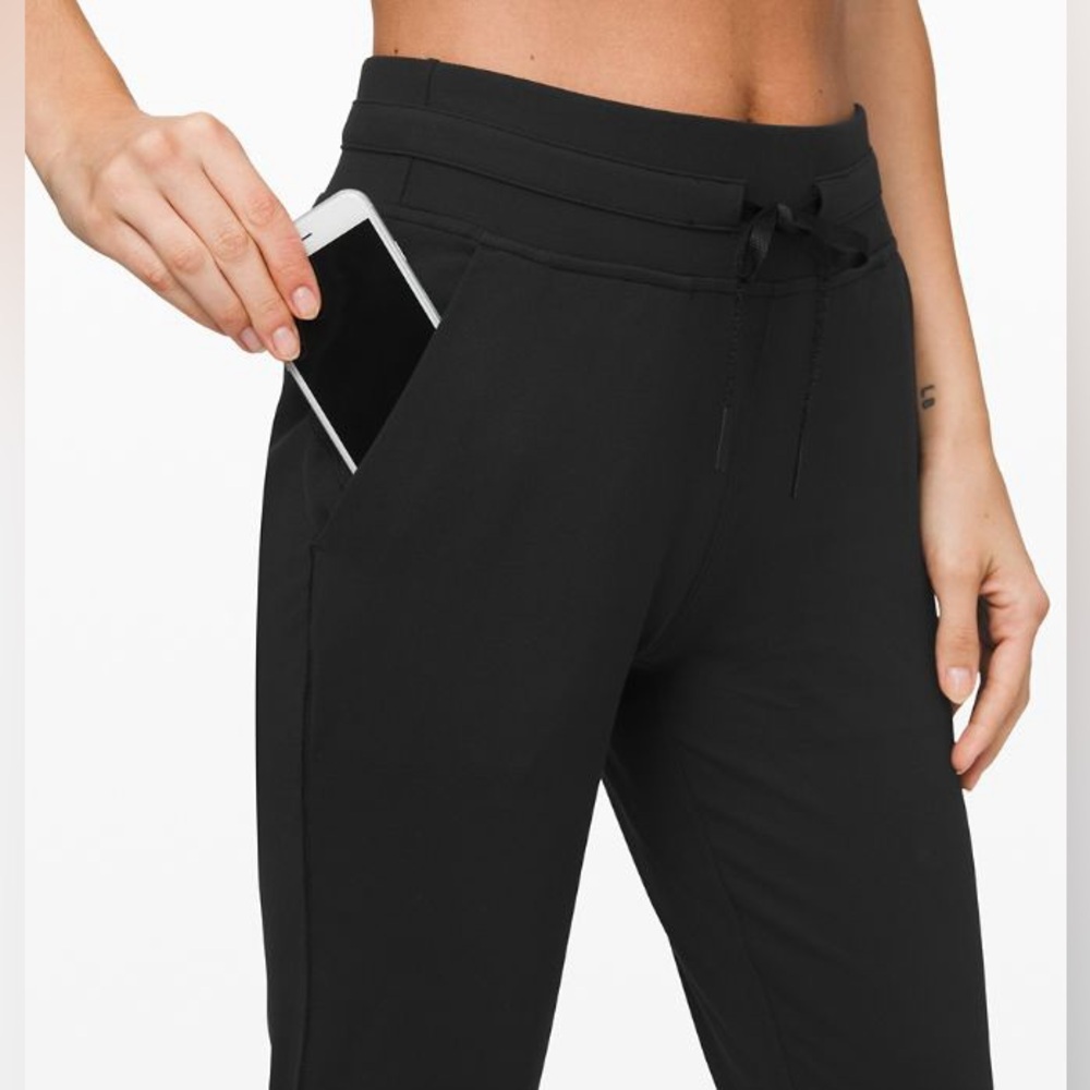Lululemon Athletica Black Sweatpants for Effortless Comfort